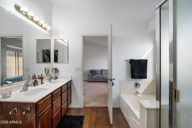 16221 W LATHAM Street, Goodyear, AZ 85338