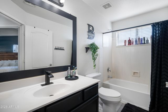 16221 W LATHAM Street, Goodyear, AZ 85338