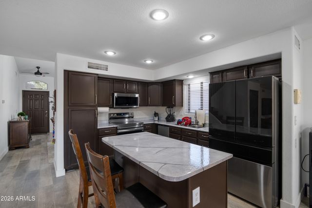 16221 W LATHAM Street, Goodyear, AZ 85338