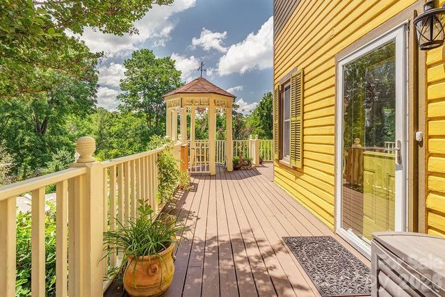 42 Church Street, Weaverville, NC 28787