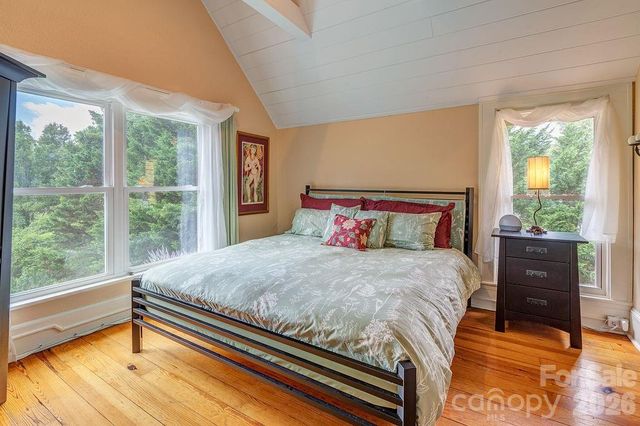42 Church Street, Weaverville, NC 28787