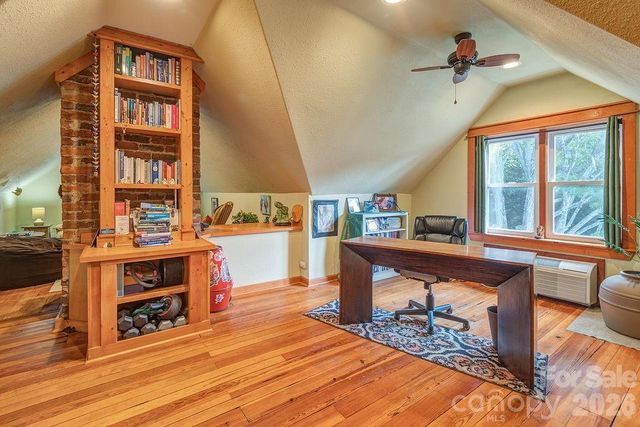 42 Church Street, Weaverville, NC 28787
