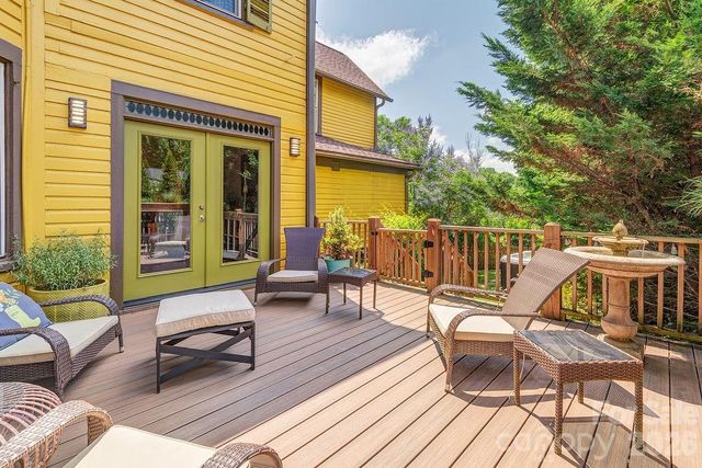 42 Church Street, Weaverville, NC 28787