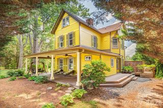 42 Church Street, Weaverville, NC 28787
