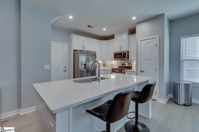 514 Martin Creek Drive, Simpsonville, SC 29680