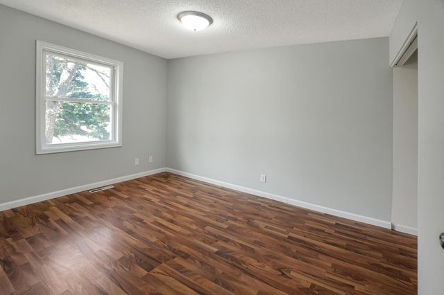 8222 France Avenue N, Brooklyn Park, MN 55443