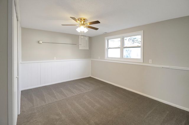 8222 France Avenue N, Brooklyn Park, MN 55443