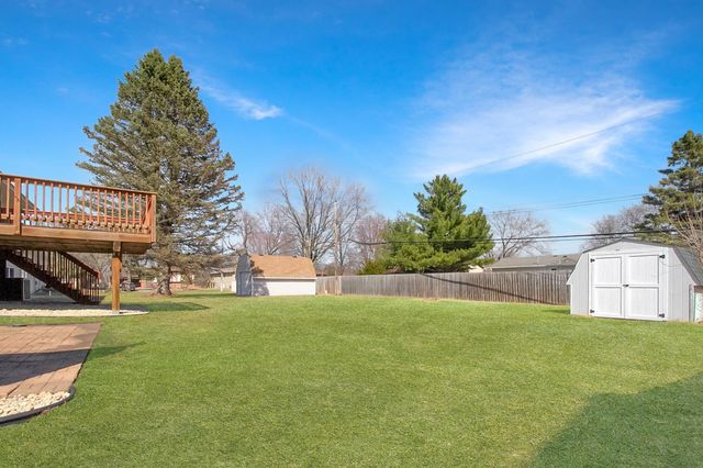 8222 France Avenue N, Brooklyn Park, MN 55443