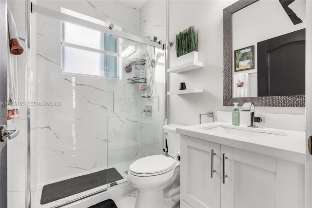 1147 NE 37th Place, Homestead, FL 33033