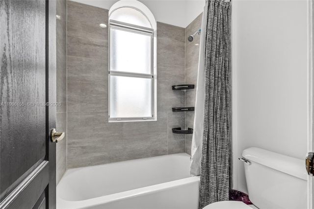 1147 NE 37th Place, Homestead, FL 33033