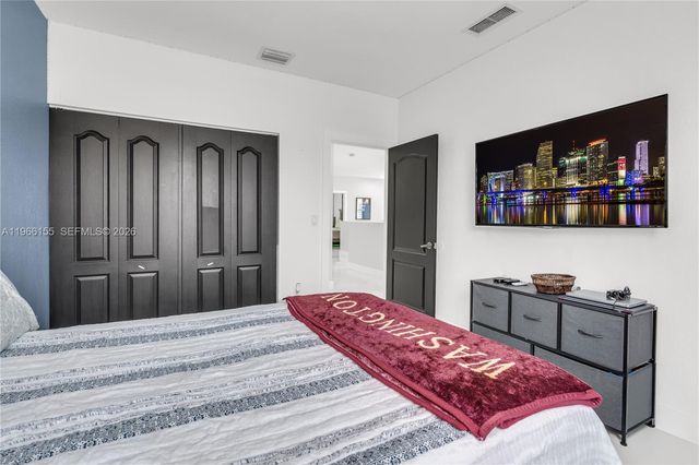 1147 NE 37th Place, Homestead, FL 33033