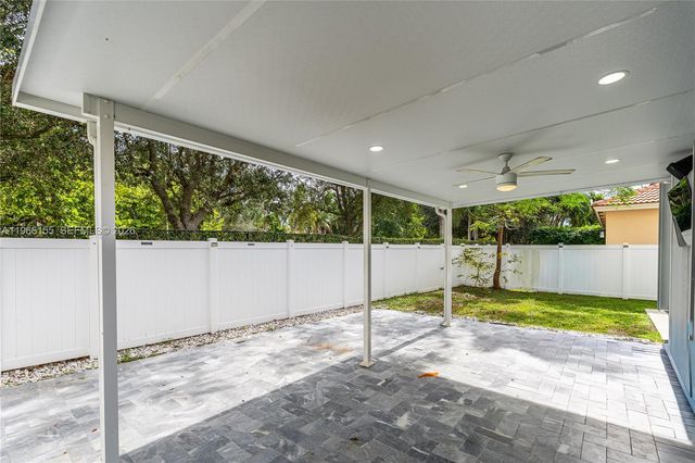 1147 NE 37th Place, Homestead, FL 33033