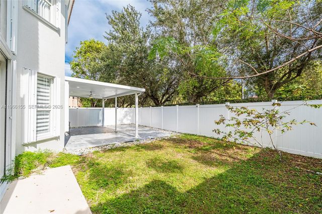 1147 NE 37th Place, Homestead, FL 33033