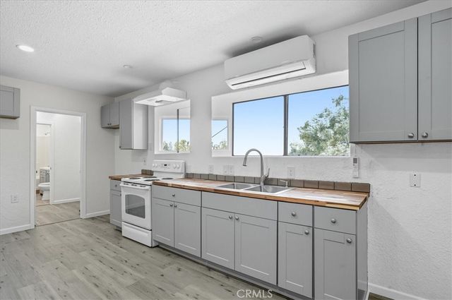 485 S 8 th Street, Shandon, CA 93461