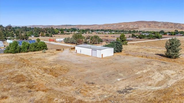 485 S 8 th Street, Shandon, CA 93461