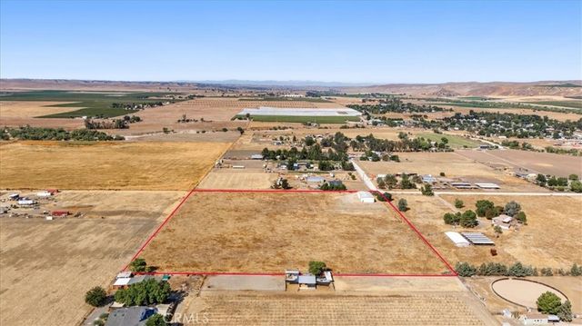 485 S 8 th Street, Shandon, CA 93461