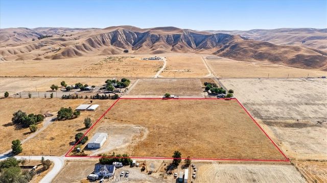 485 S 8 th Street, Shandon, CA 93461