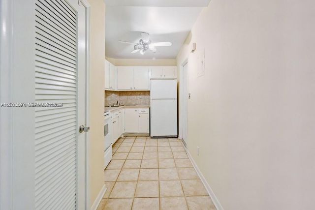 124 NE 19th Ct 114B, Wilton Manors, FL 33305