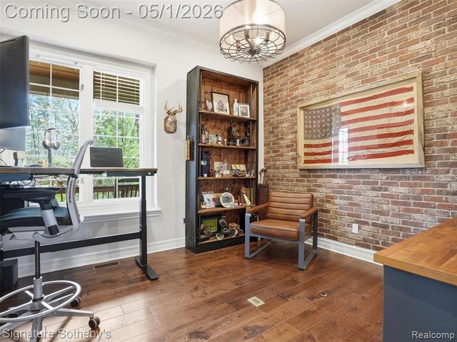 1595 Carriage Way, Rochester, MI 48307