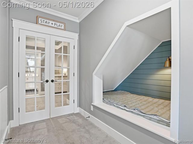 1595 Carriage Way, Rochester, MI 48307