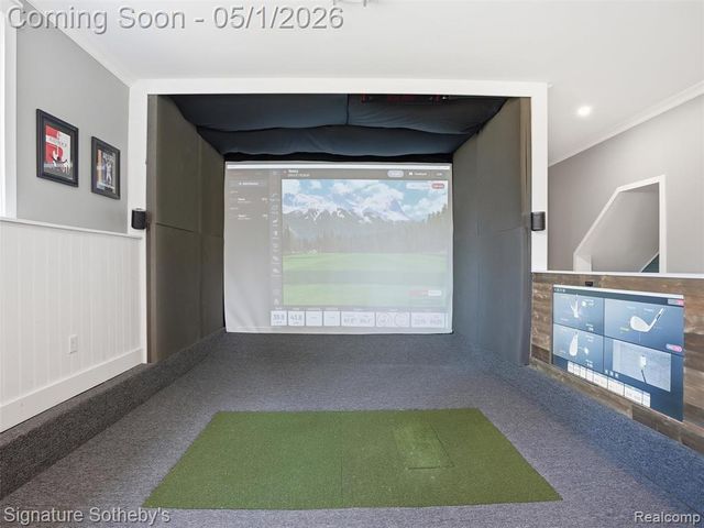 1595 Carriage Way, Rochester, MI 48307