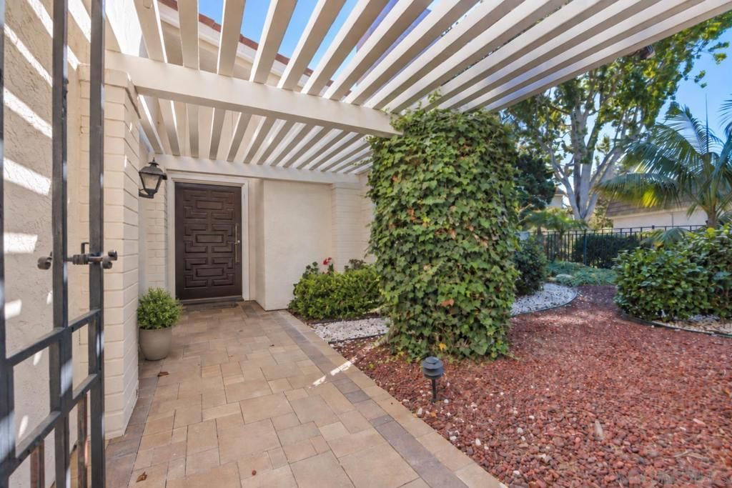8233 Caminito Maritimo, La Jolla, CA 92037 — photo 4