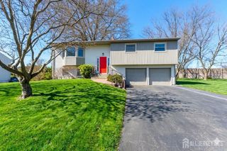 17 Wellington Road, East Brunswick, NJ 08816