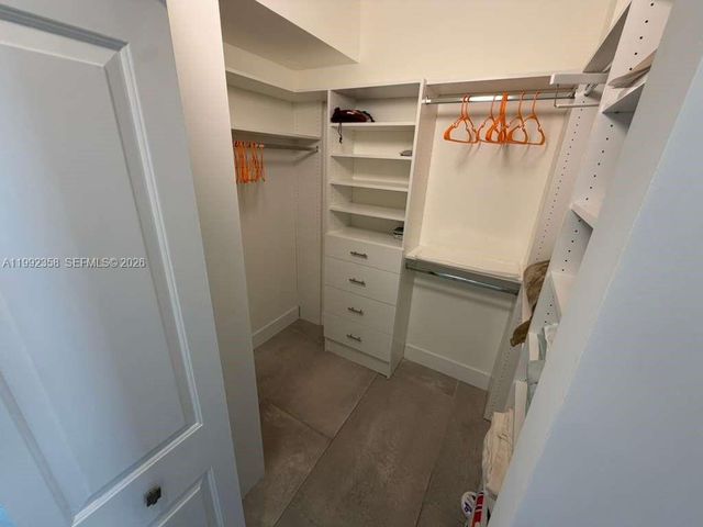 3330 NE 190th St 710, Aventura, FL 33180