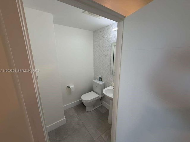 3330 NE 190th St 710, Aventura, FL 33180