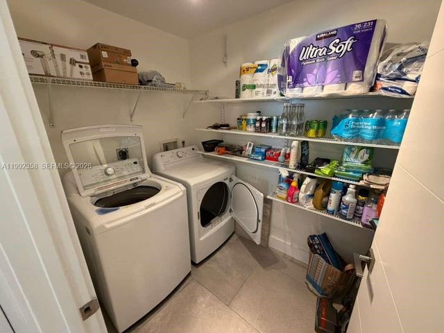 3330 NE 190th St 710, Aventura, FL 33180