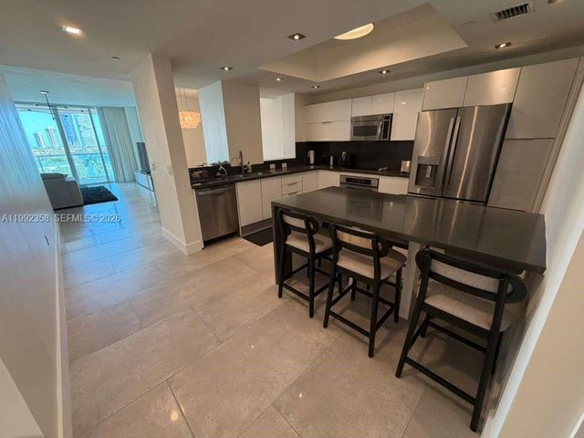 3330 NE 190th St 710, Aventura, FL 33180