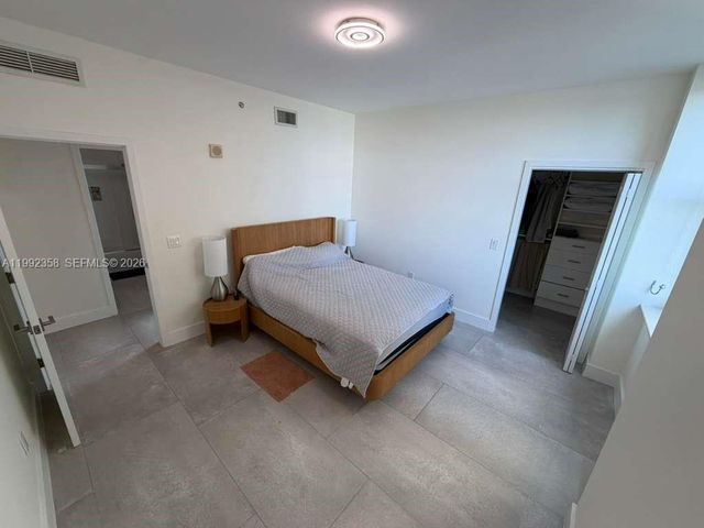 3330 NE 190th St 710, Aventura, FL 33180