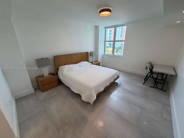 3330 NE 190th St 710, Aventura, FL 33180