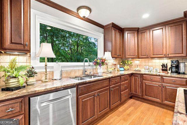 137 Lady Slipper Lane, Jasper, GA 30143