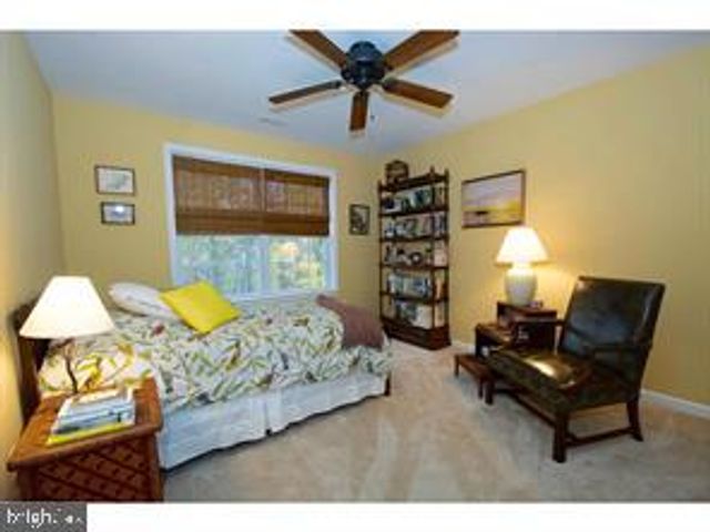 1204 DERRY LN, West Chester, PA 19380