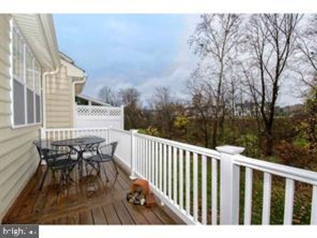 1204 DERRY LN, West Chester, PA 19380