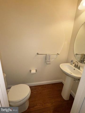 1204 DERRY LN, West Chester, PA 19380