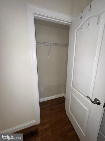 1204 DERRY LN, West Chester, PA 19380