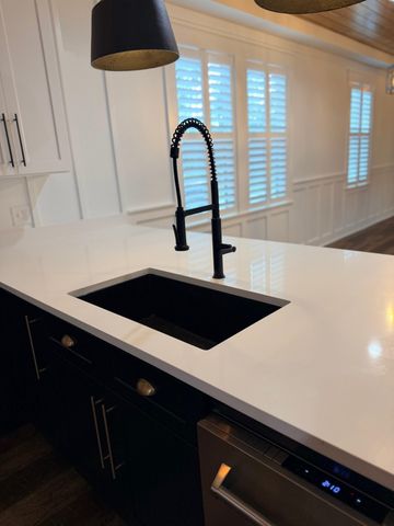 242 Leadwood St., Andrews, SC 29510