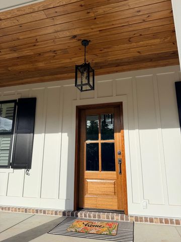 242 Leadwood St., Andrews, SC 29510