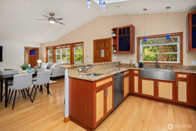 12322 NE 134th Street, Kirkland, WA 98034