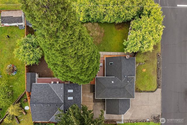 12322 NE 134th Street, Kirkland, WA 98034