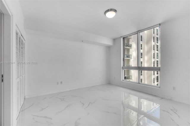 300 S BISCAYNE BL T-3309, Miami, FL 33131