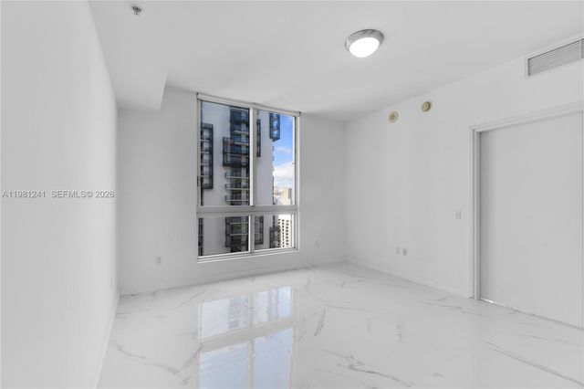 300 S BISCAYNE BL T-3309, Miami, FL 33131