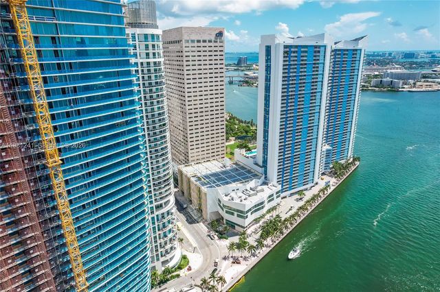 300 S BISCAYNE BL T-3309, Miami, FL 33131