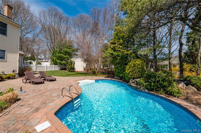 209 Fairway Drive, Wading River, NY 11792