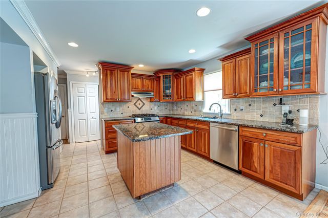 209 Fairway Drive, Wading River, NY 11792