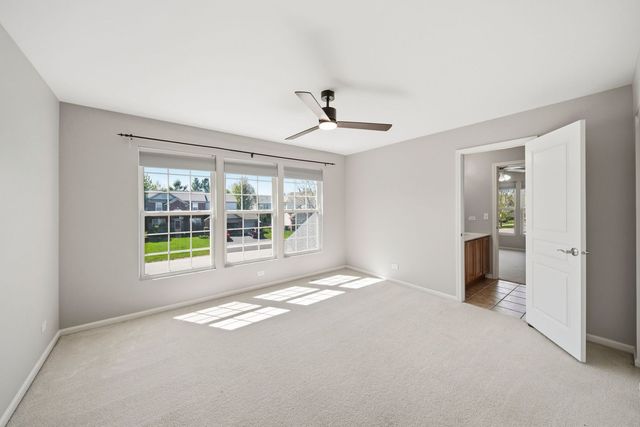 18950 W Glenhurst Drive, Lake Villa, IL 60046