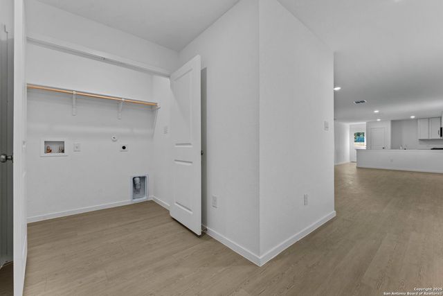 7246 Brownleaf Dr, San Antonio, TX 78227