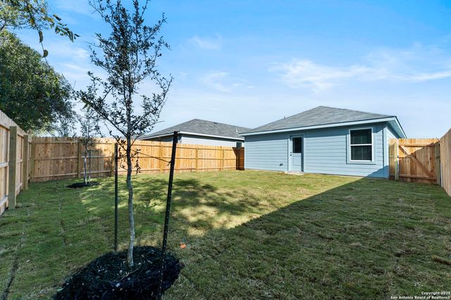 7246 Brownleaf Dr, San Antonio, TX 78227